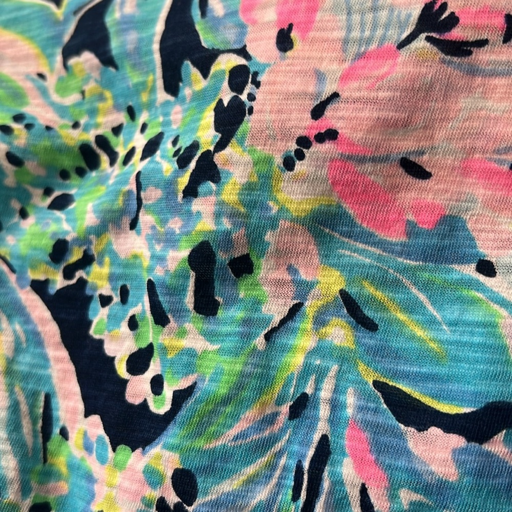 Lilly Pulitzer Long Sleeve  V neck shirt - Picture 5 of 6